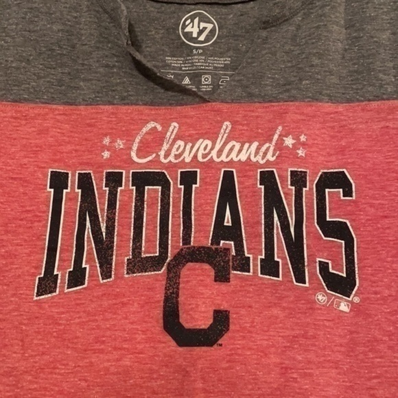 Cleveland Indians Small V-Neck Shirt - Picture 5 of 9